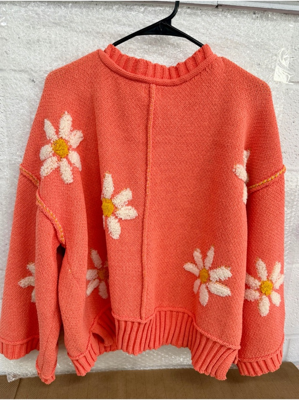 POL S Coral V-Neck Sweater with White and Yellow Daisy Embroidery - Picture 5 of 5